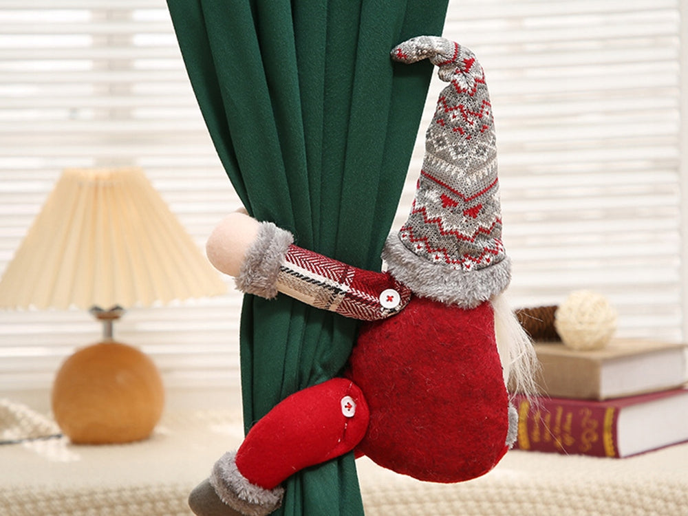 Kalėdinis nykštukas užuolaidoms laikyti – šventinė puošmena ir praktiškas laikiklis viename