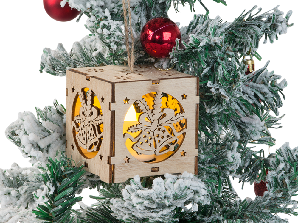 Medinė kabinama Kalėdinė LED žibinto dekoracija su varpeliais – jauki šventinė šviesa namams